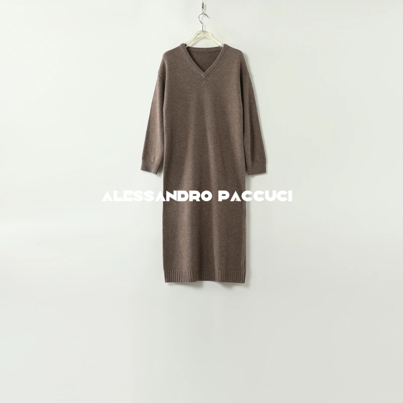 AP洛哥43091SQ【尚嘉】100羊毛V领极简风气质时尚针织连衣裙2024秋