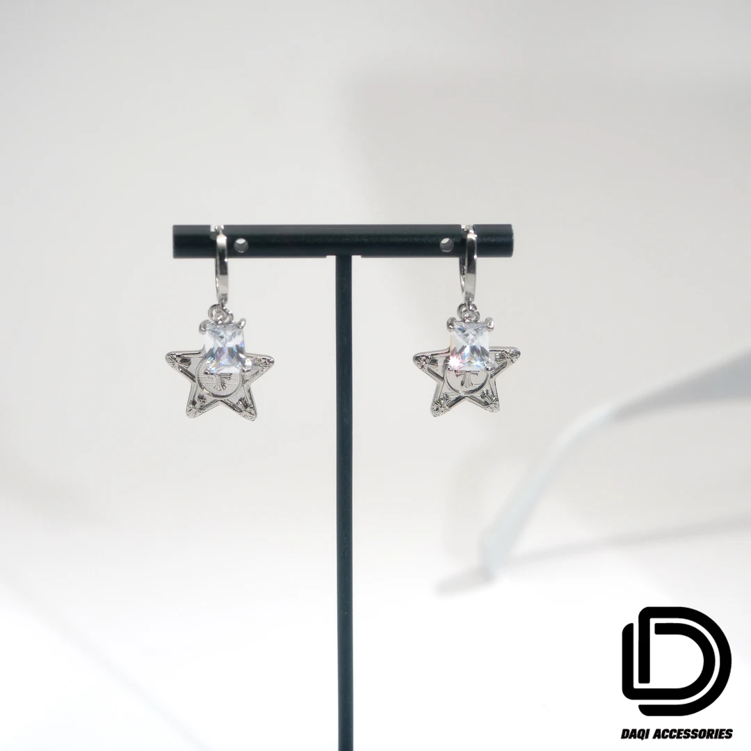 铜合金合成锆石耳饰 03813大绮原创ins冷淡风时尚气质五角星耳环