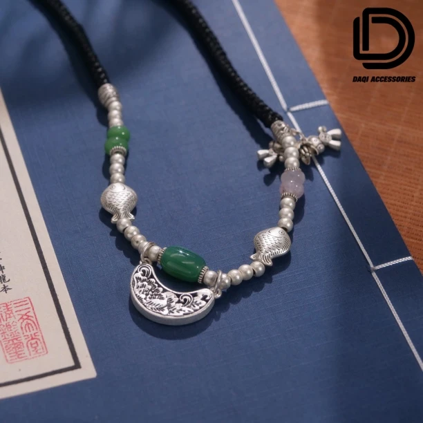 铜合金皮质项链 04587大淇原创新中式国风复古黑皮绳绿珠月亮项链