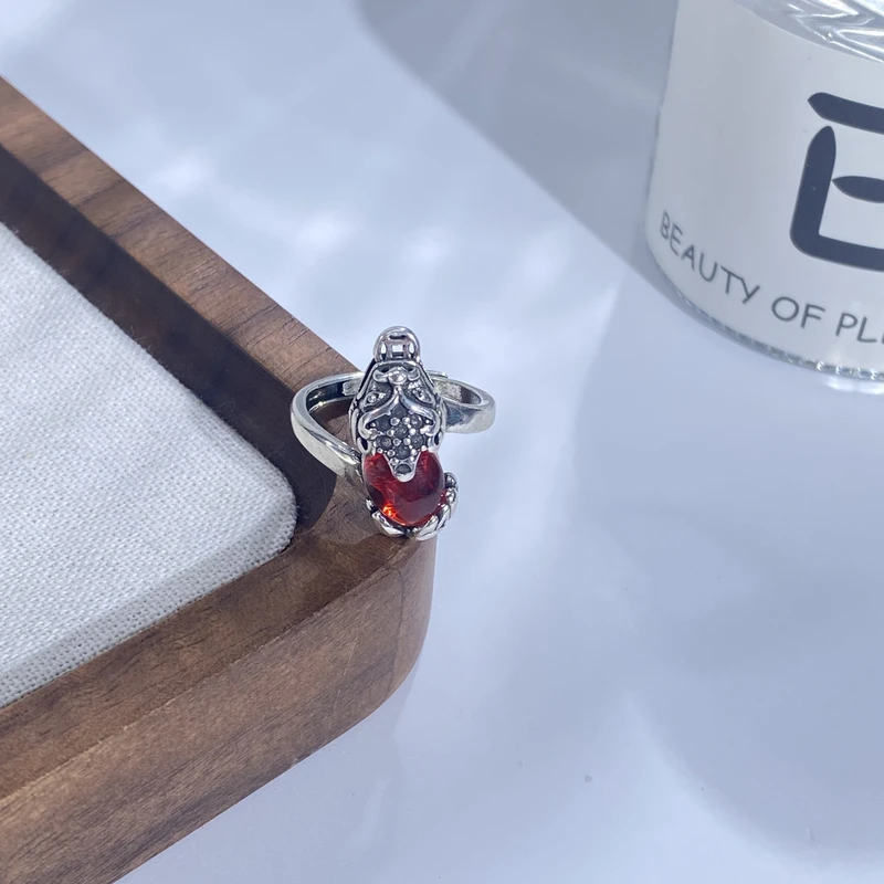 铜合金琉璃戒指 04454大淇原创复古风貔貅红石开口可调节个性戒指