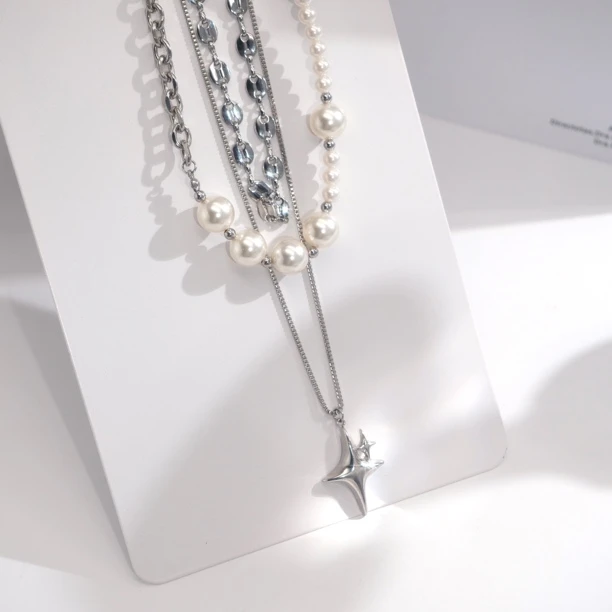 铜合金仿珍珠项链 03073大绮原创多层套链白珠猪鼻子星芒锁骨链