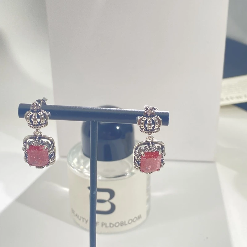 铜合金合成锆石耳饰 04045大淇原创甜美风小皇冠粉色方块百搭耳钉