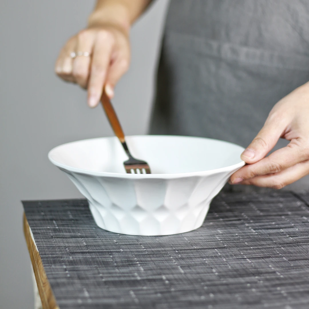 高级感家用2023新款纯白陶瓷碗网红斗笠菜碗简约泡面碗创意拉面碗