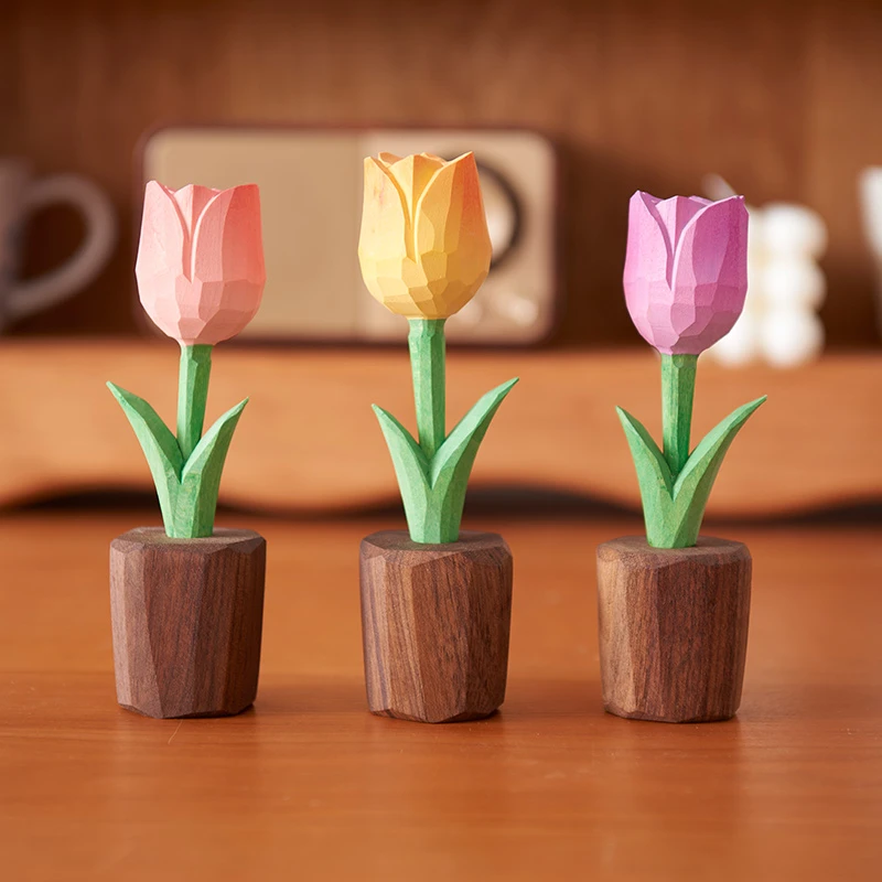 实木手绘木雕郁金香摆件创意女性办公桌礼物花摆件雕刻妈妈礼品