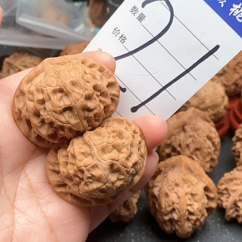 桃核把件45全品宫灯