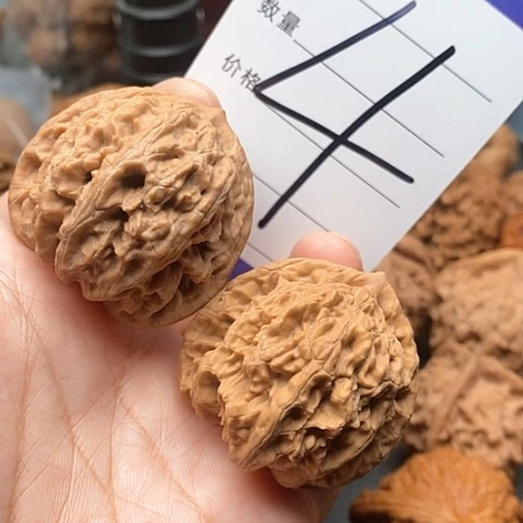 桃核把件39全品霞云岭