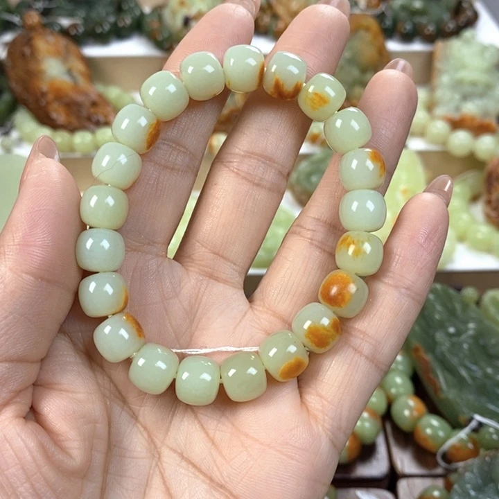 【闪购商品】岫岩河磨玉（透闪石质玉）手串未镶嵌万**山