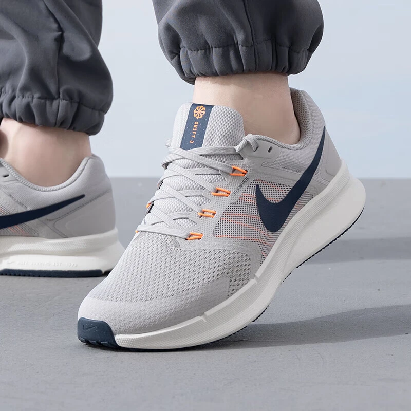 NIKE/耐克男子跑步鞋新款REVOLUTION7男运动鞋跑鞋缓震休闲鞋