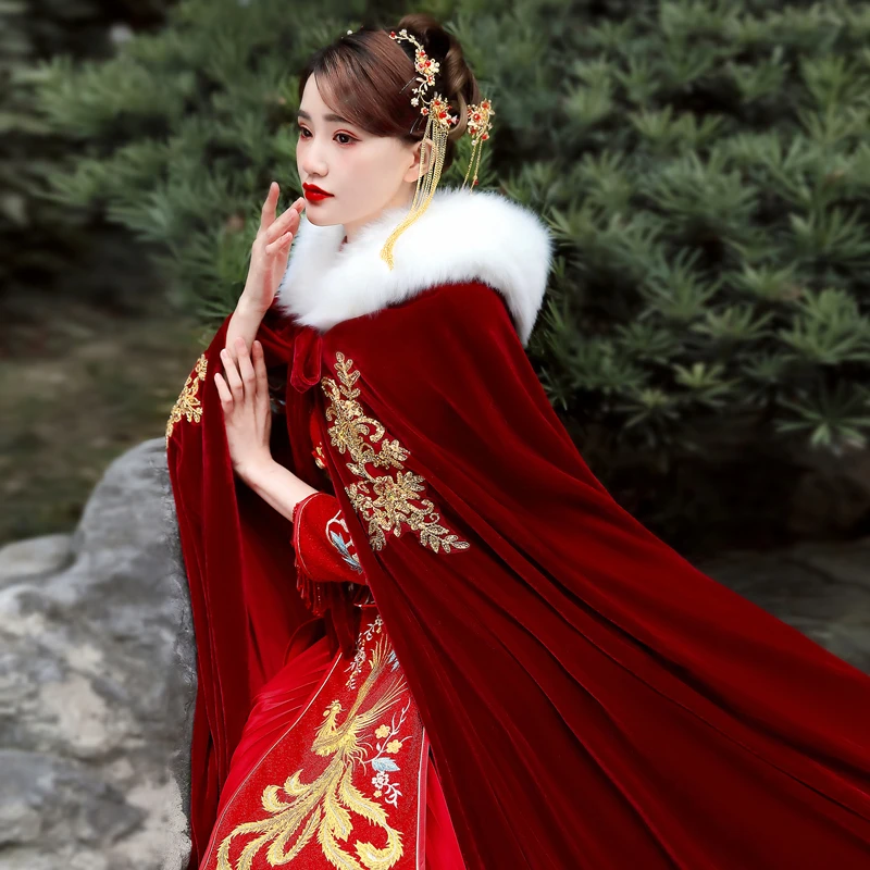 秀禾古风汉服古装女披风冬款国风斗篷红色中式婚礼新娘披肩冬保暖