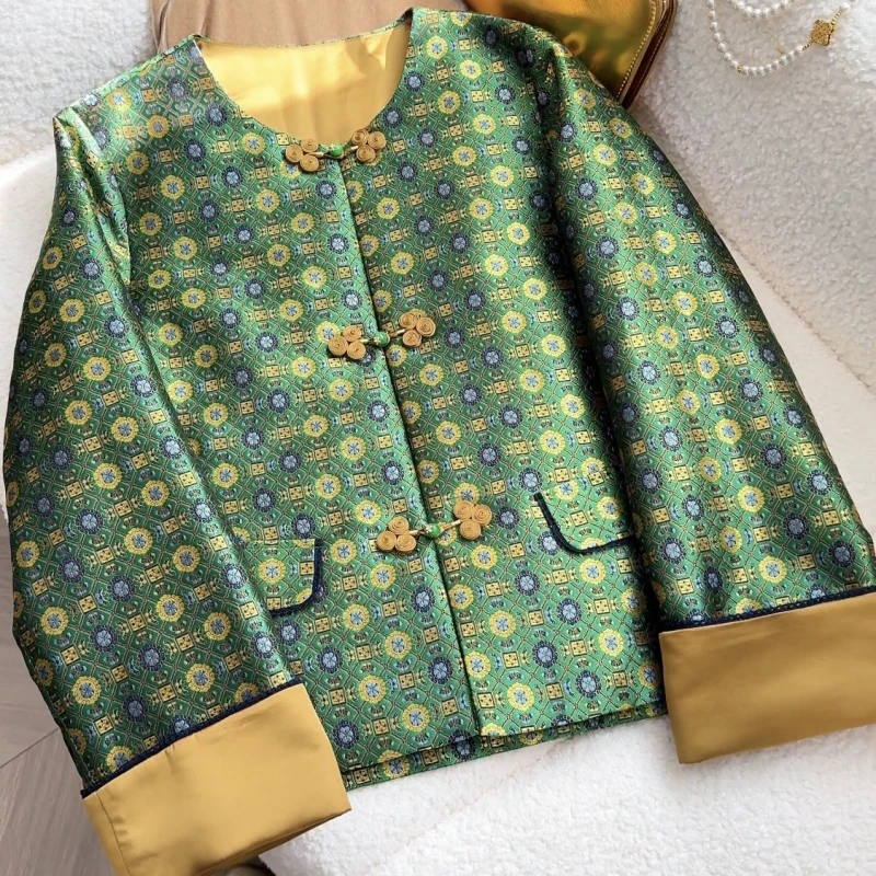 主播推荐《四达韵》2024新款新中式复古时尚绿色棉服上衣2823