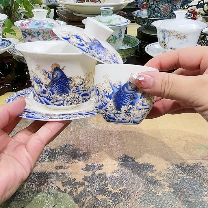 珐琅彩蓝色年年有鱼盖碗➕1杯