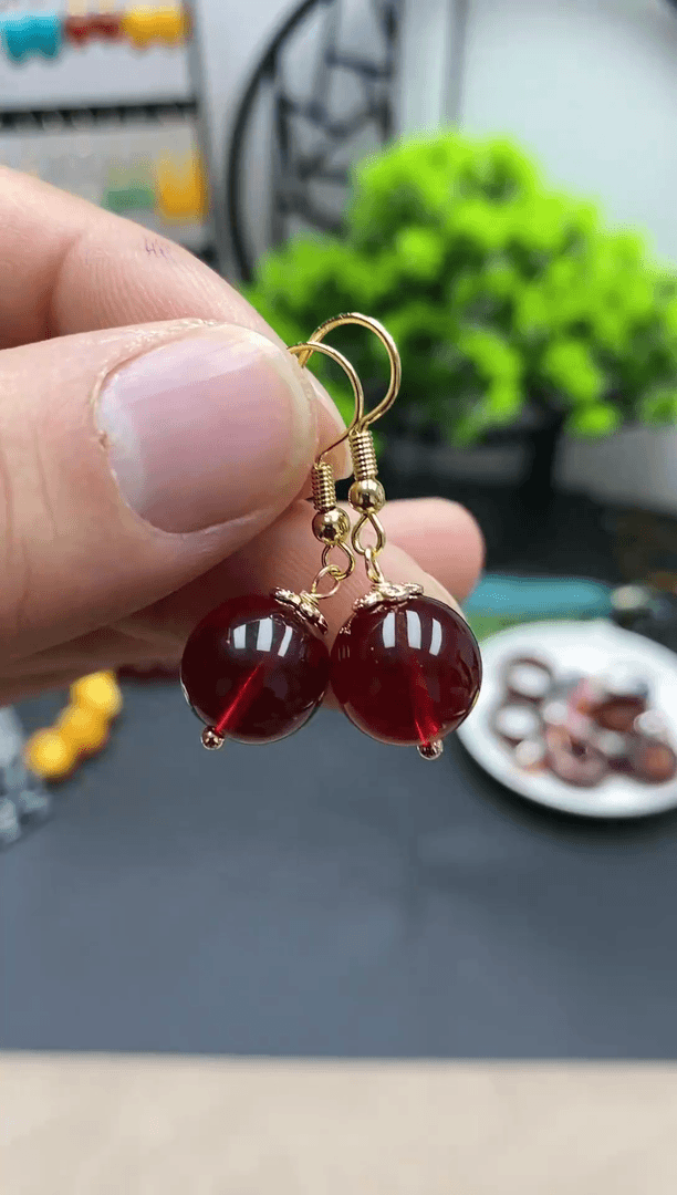 【闪购商品】血珀耳饰银S925镀金镶嵌A004