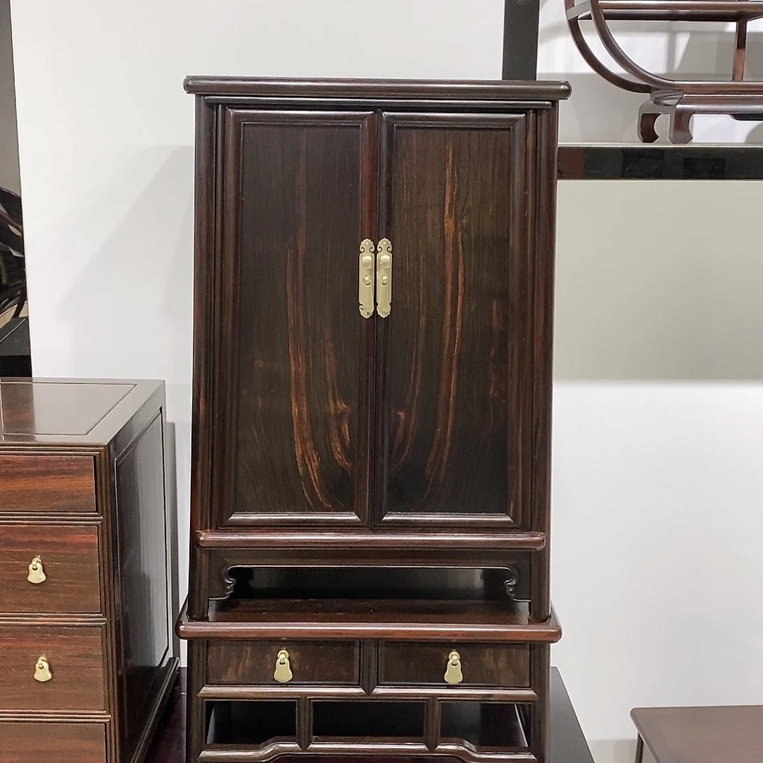 红酸枝木类成套家具圆角柜