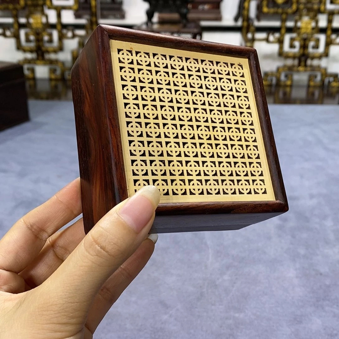 红酸枝木类成套家具香盒
