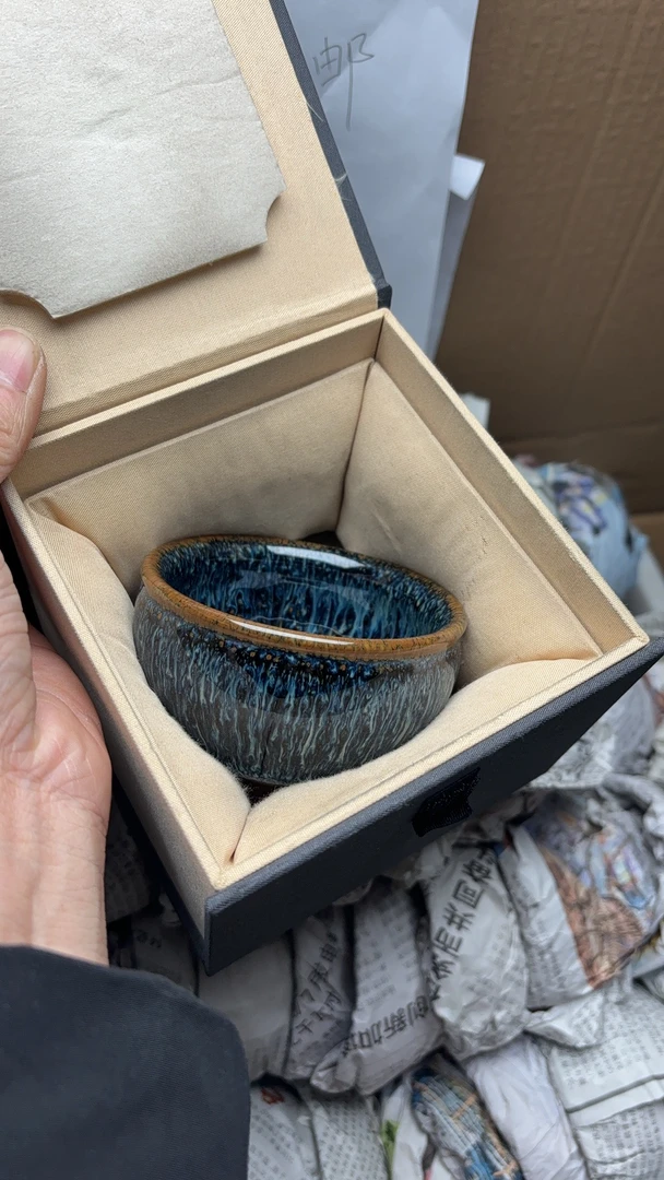 金丝蓝孔雀将军杯配礼盒证书