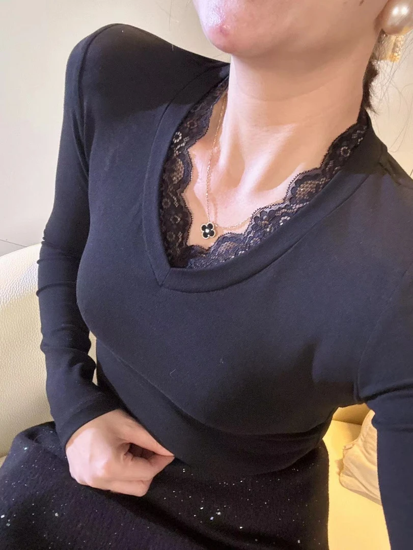 【带垫肩】轻奢V领蕾丝衫欧货黑色T恤女重工时尚修身气质收腰上衣女