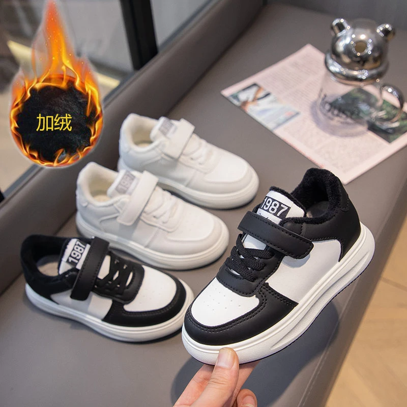 儿童小白鞋加绒男女童板鞋冬季新款加厚宝宝演出鞋保暖防滑二棉鞋
