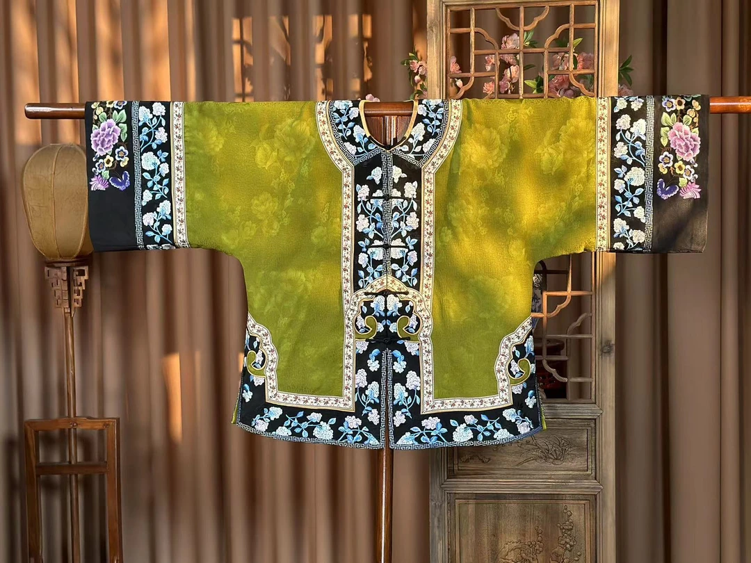 元旦清仓【惊枝鸢】三禧司复古对襟桑蚕丝刺绣上衣yn