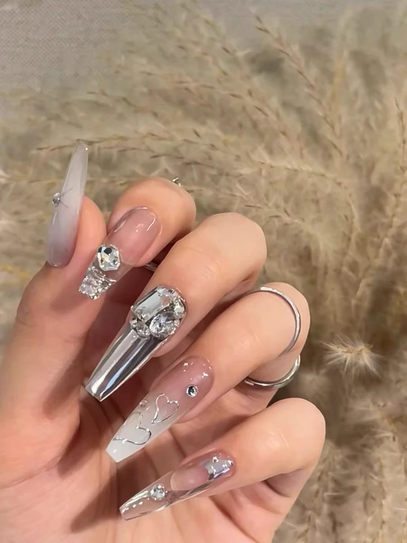 手工美甲实拍秋冬显白深色冰透立体魔镜搅局辣妹纯手工穿戴甲渐变