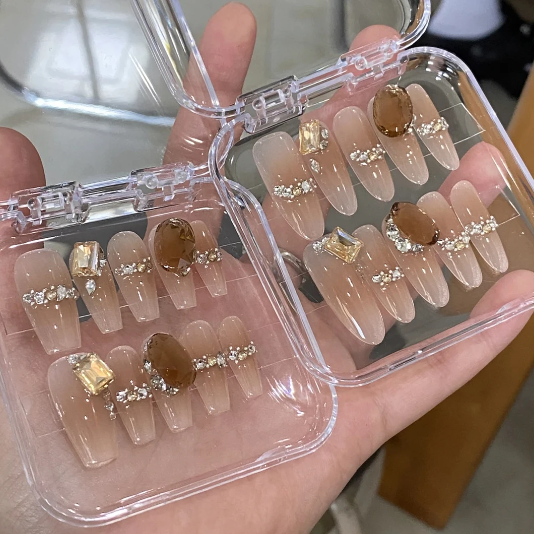 简约纯色摩卡椭圆堆堆钻裸色摩卡高级碎钻贴片穿戴甲纯手工夏日