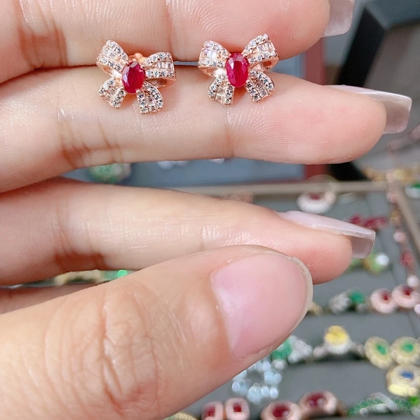 【闪购商品】红宝石耳饰银S925镶嵌