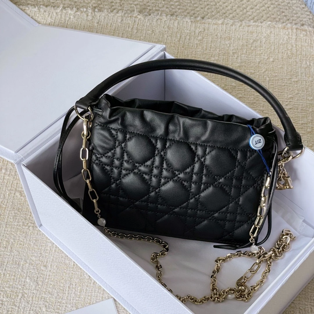 95新 DIOR/迪奥 黑色mini抽绳福袋斜挎包BJM2-6591