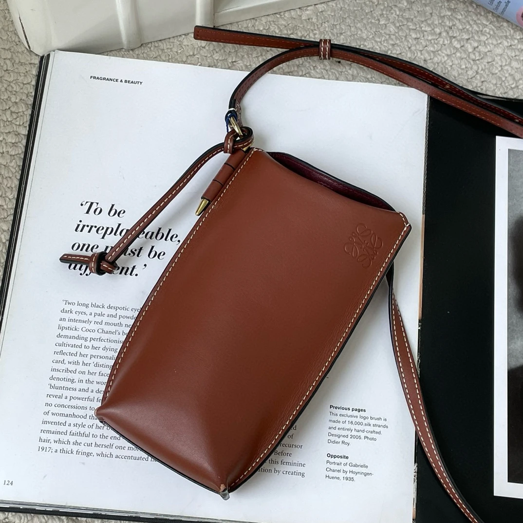 99新 LOEWE/罗意威 Loewe gate pocket手机包JM2-6861