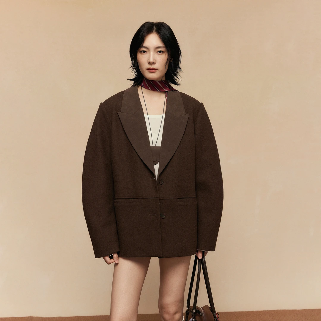 ACOSEY 24AW 复古单排扣裁剪宽肩弯刀袖拼接领西装外套WT9005