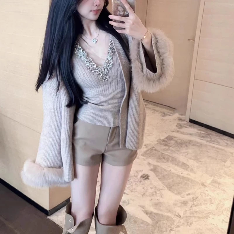 轻奢重工仿真草狐狸毛皮草V领镶钻背心针织开衫毛衣两件套外套冬