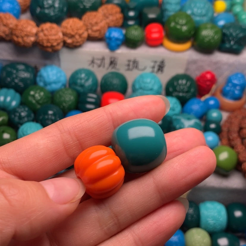 【闪购商品】琉璃颈饰刘*升