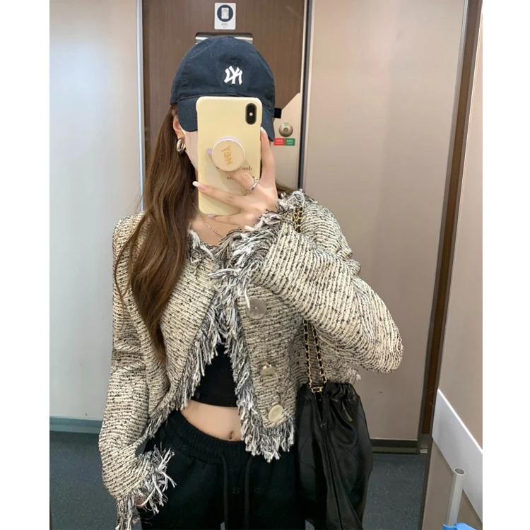 黑灰色小香风外套女小个子短秋装2024新款小众毛边法式名媛短外套