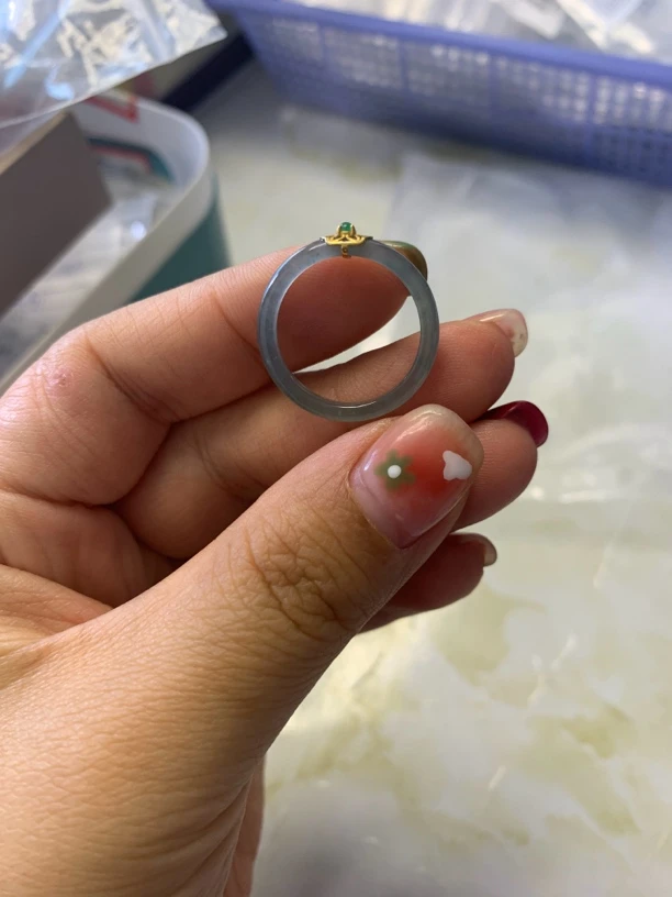 18金镶嵌天然翡翠