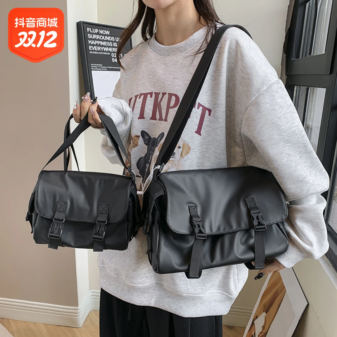潮酷2023年新款小众邮差包小号斜挎单肩包潮牌休闲百搭男女时尚