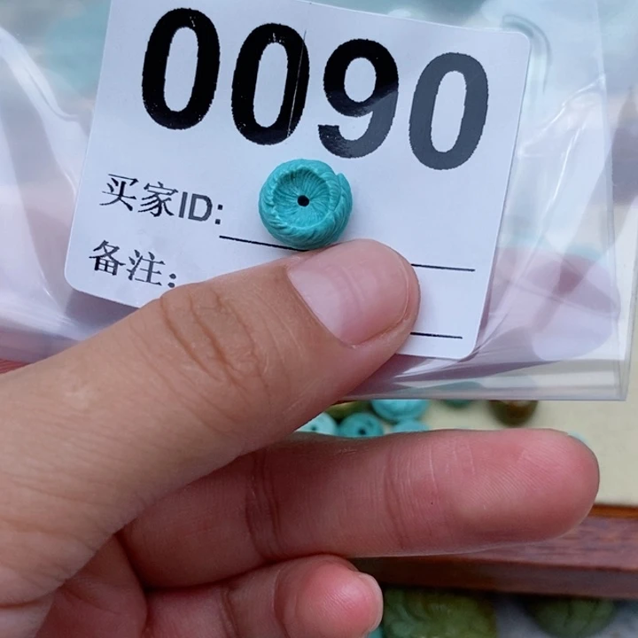 绿松石配饰未镶嵌