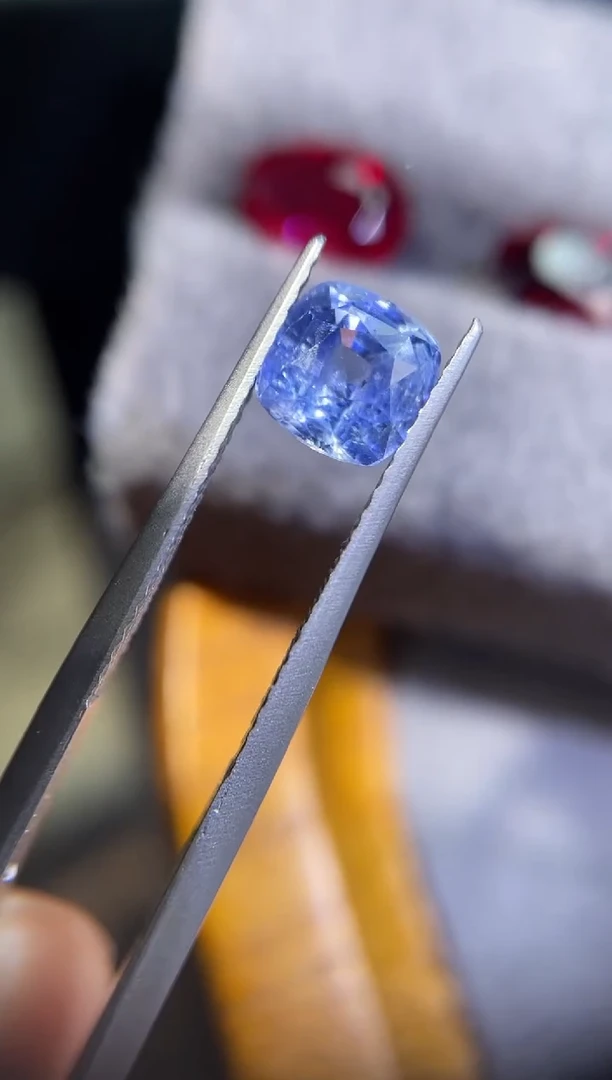 【闪购商品】定制蓝宝石定制未镶嵌天然蓝宝石1.63ct
