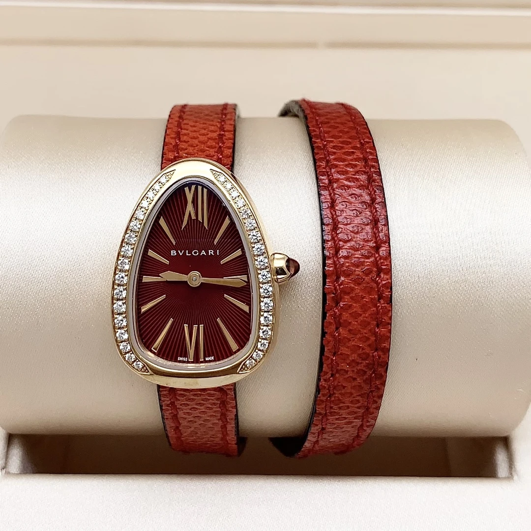 95新 BVLGARI/宝格丽 拆单专拍/20*27mm/18k金原钻/18年石英女表