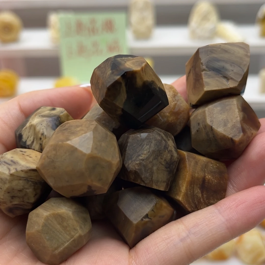 定制琥珀未镶嵌汪*。