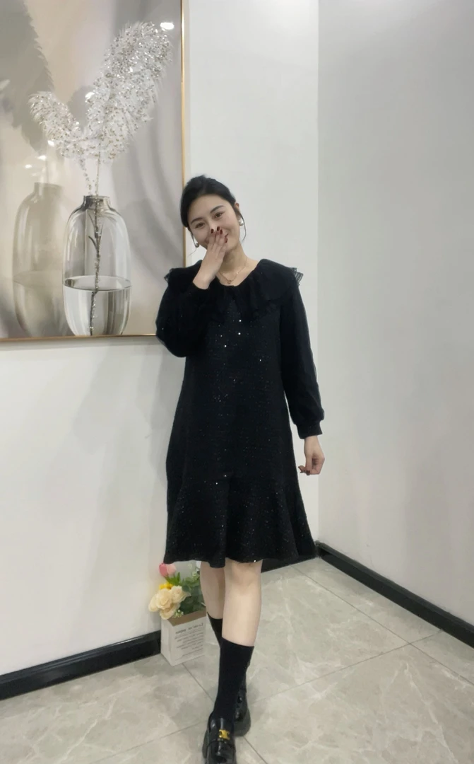 9725法式设计师时尚收腰针织连衣裙秋冬百搭潮流女装