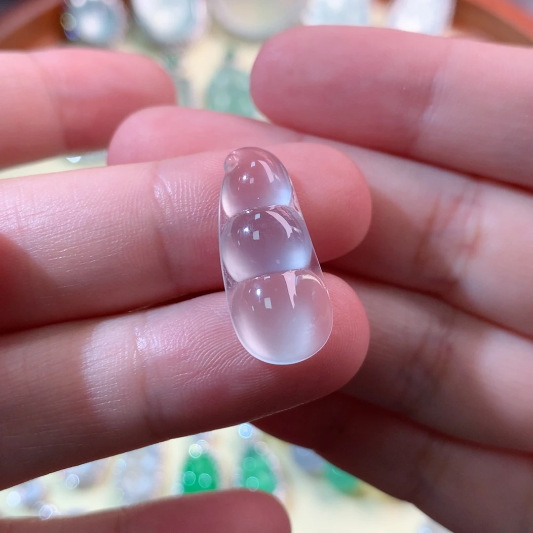 翡翠颈饰未镶嵌福豆