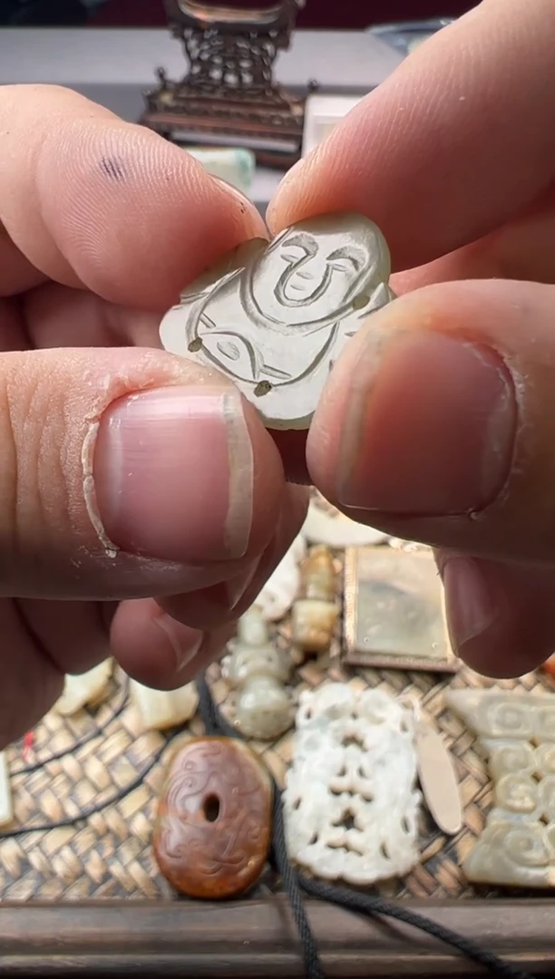 【闪购商品】和田玉格古佛公帽花