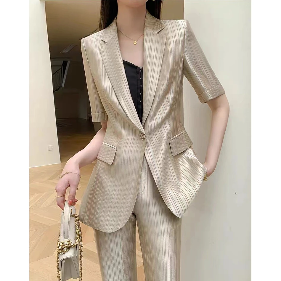 519新款小西装套装女夏季薄款时尚女神范洋气高级感时髦短袖西服