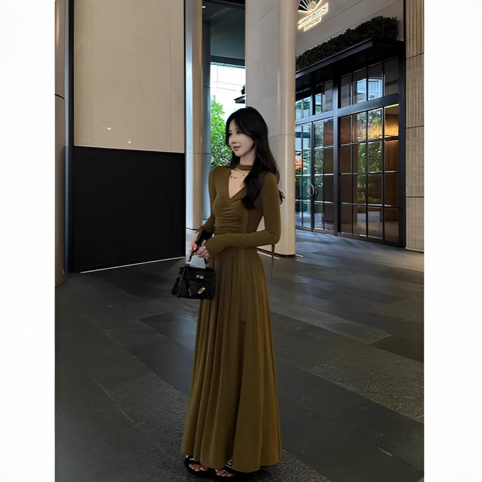 5148秋新款小众设计感褶皱飘带连衣裙女秋季修身显瘦A字针织长裙