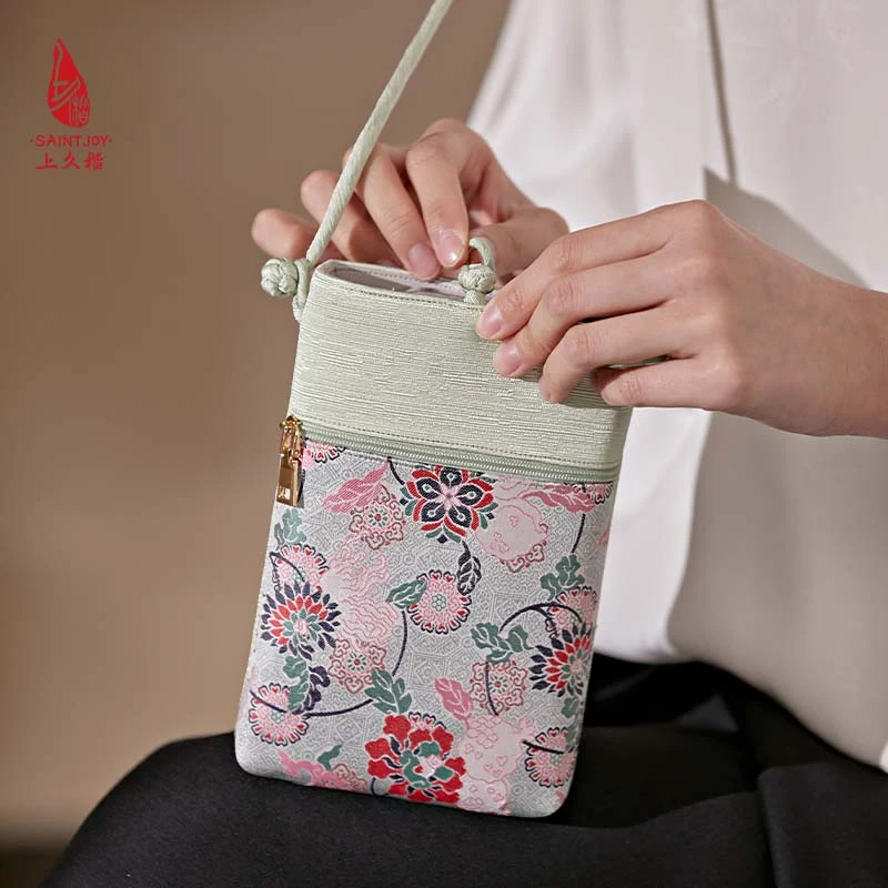 SAINTJOY/上久楷 女式手拿包斜背包 三多锦  BWS23B2402