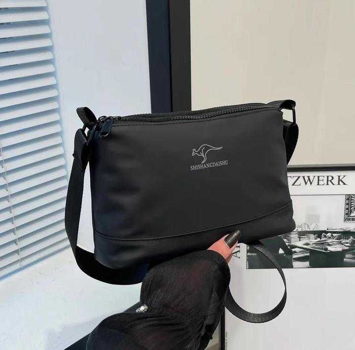 新款2024斜挎包大容量通勤时尚简约尼龙布旅行包休闲百搭单肩包包