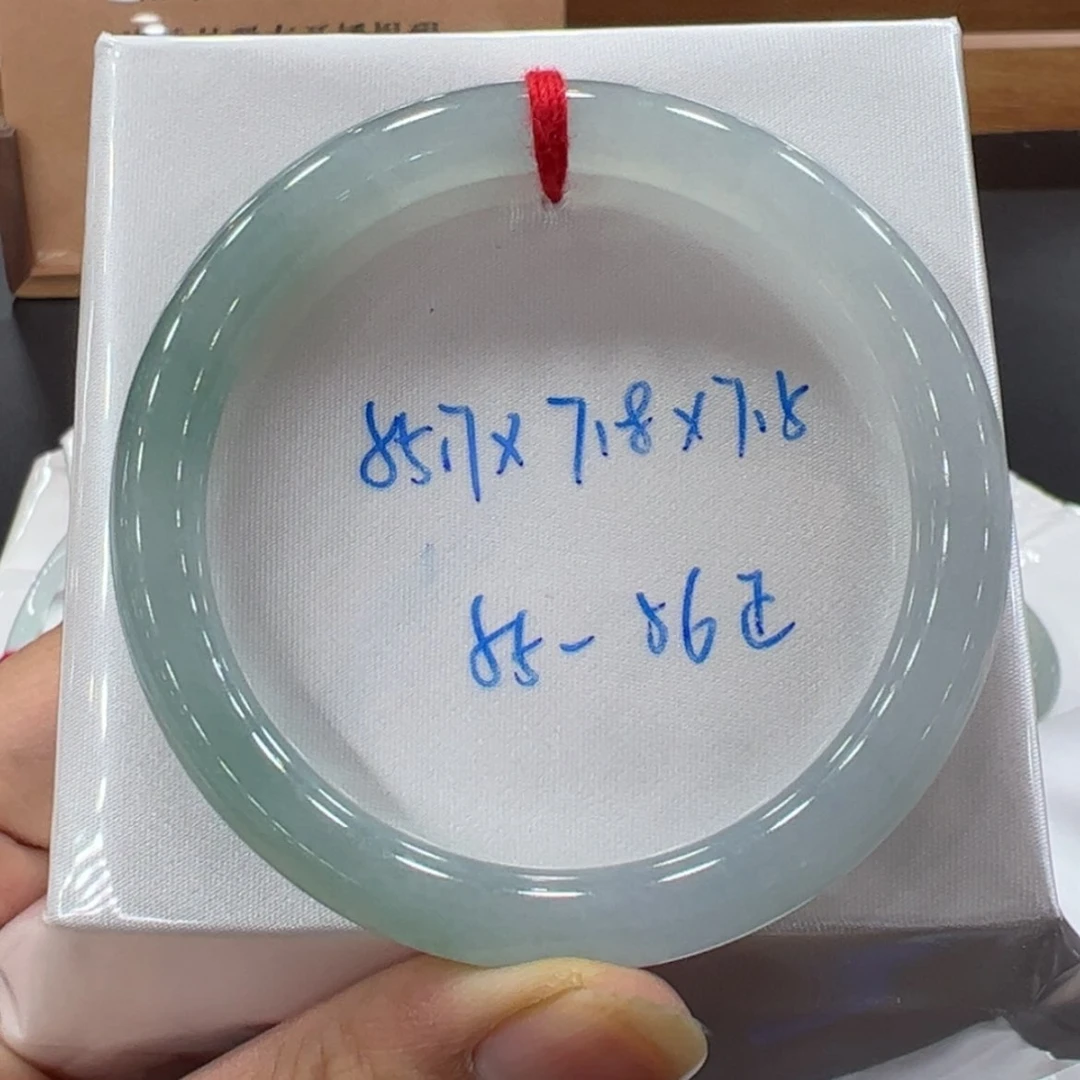 【闪购商品】翡翠手镯未镶嵌翡翠