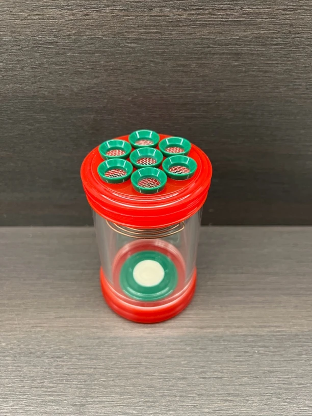 海派小林家比赛罐竹节设计手感很棒蝈蝈罐尺寸60*102mm