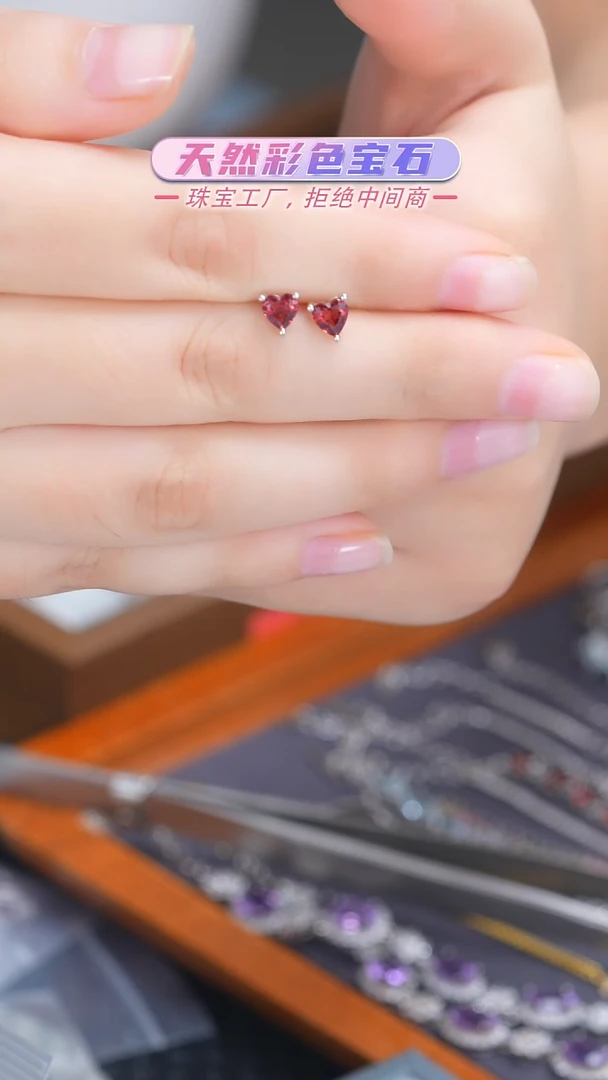 【闪购商品】石榴石（芬达石）耳饰银S925镶嵌涛方