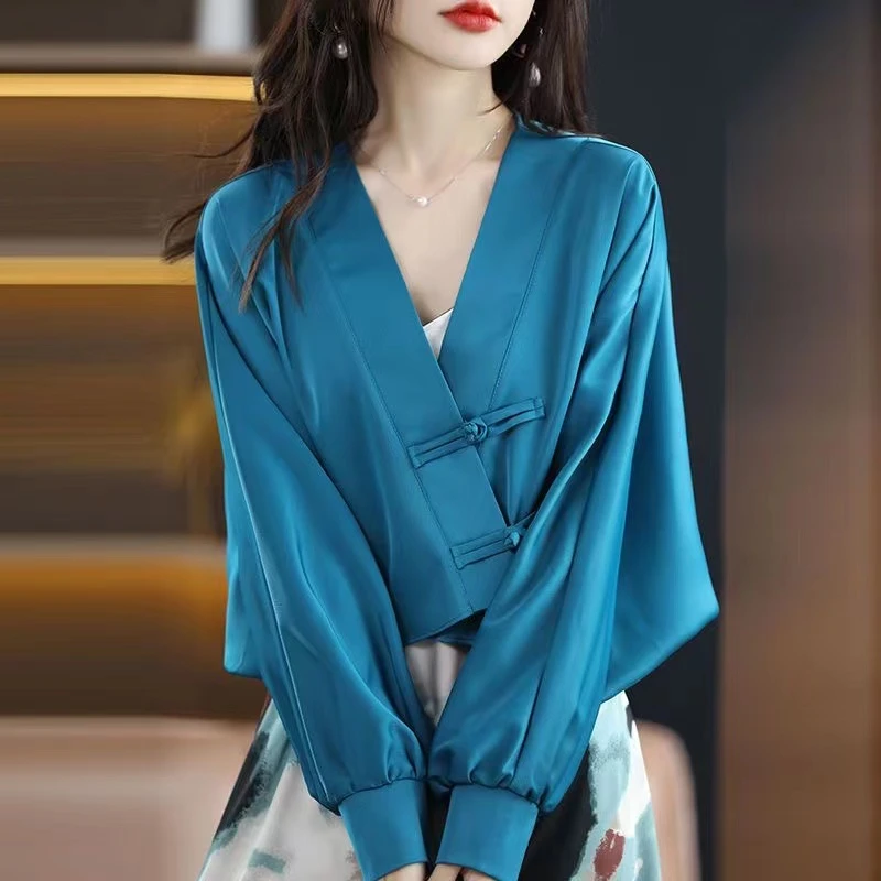 蝙蝠袖斗篷短款外套女防紫外线2025年夏季气质显瘦宽松显瘦防晒衣