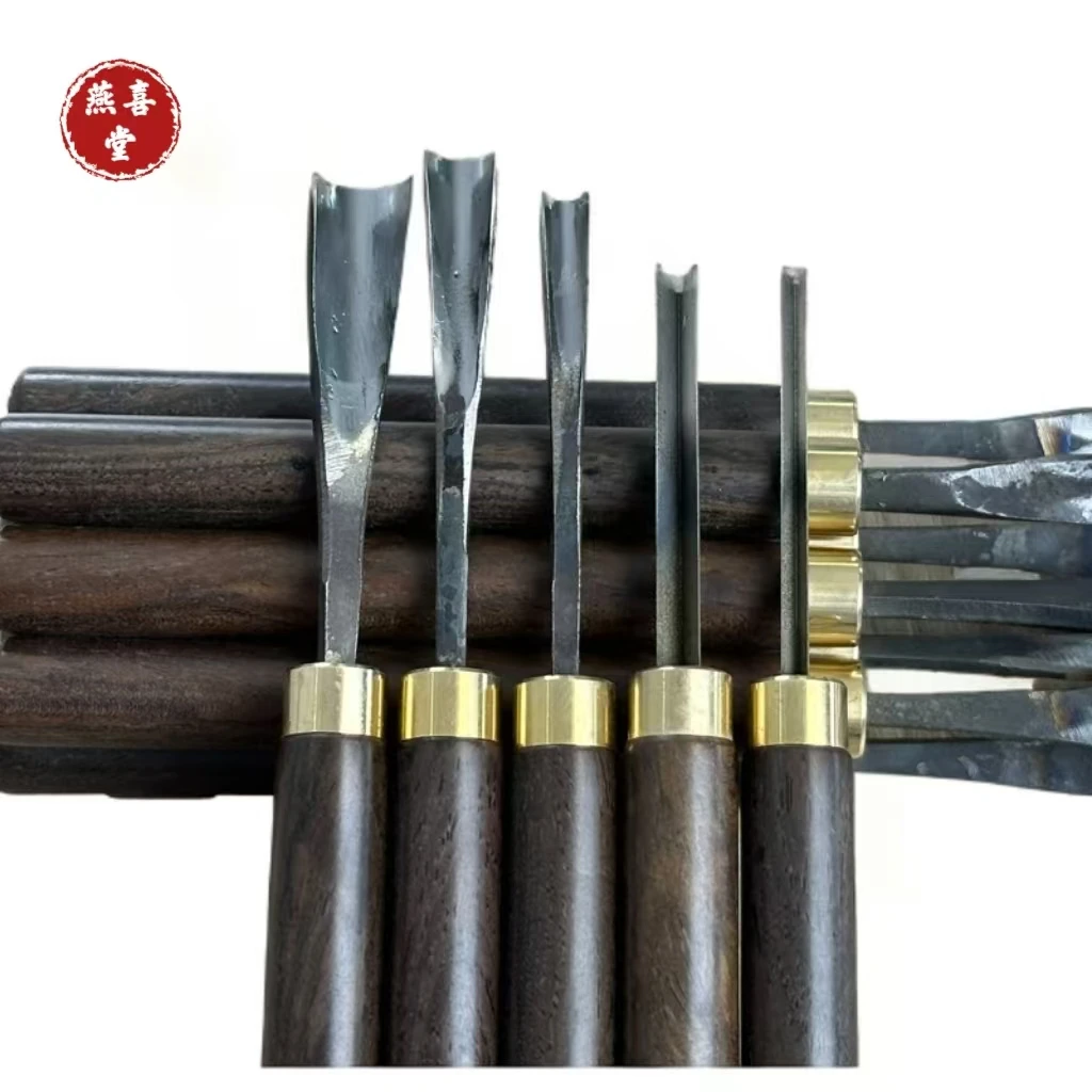 纯手工打造，舒适黑檀手柄，纯铜包头白钢戳刀，锋利丝滑