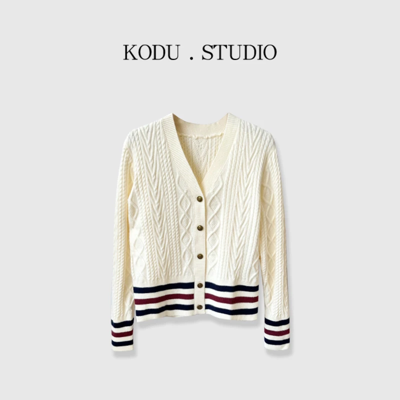 I【刻度KODU】01-MY2840秋季复古学院风撞色菱格扭花短款毛衣开衫